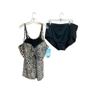 Dream Shaper Animal print 2 pc Swimsuit Sz 24W NWT